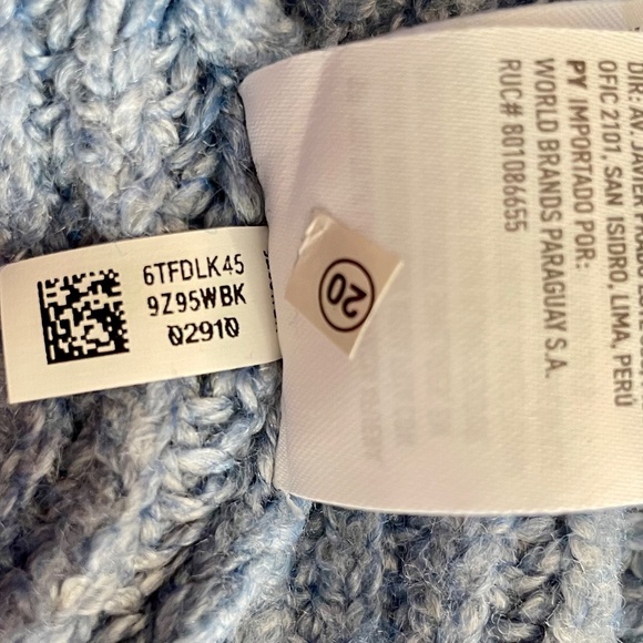 NWT American Eagle Cozy Blue Knit Hoodie Size Medium - Picture 10 of 10